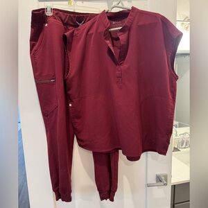 Figs Women's Burgundy Scrub Set